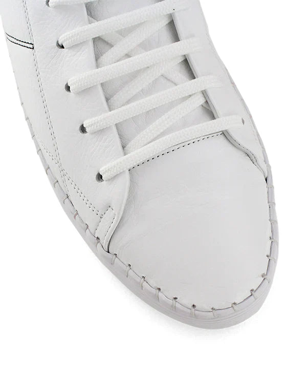 Bueno Sailor Casual Shoe White/Black