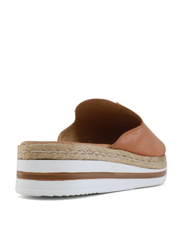 Bueno Augie Flat Sandals - Coconut