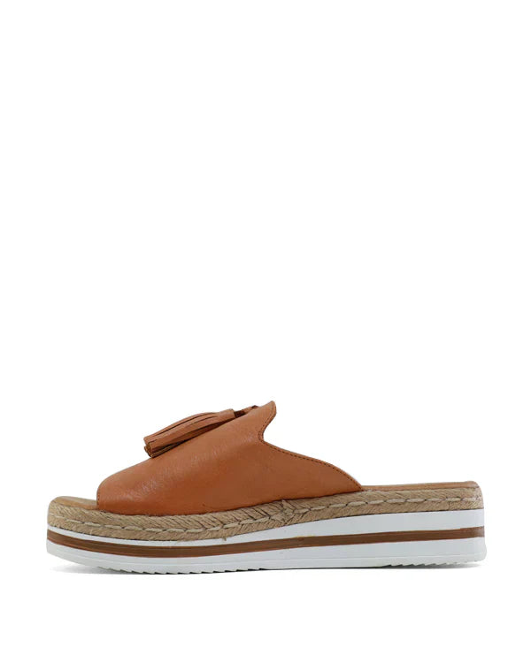 Bueno Augie Flat Sandals - Coconut