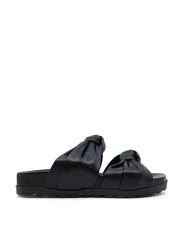 Bueno Nola Flat Sandals Black